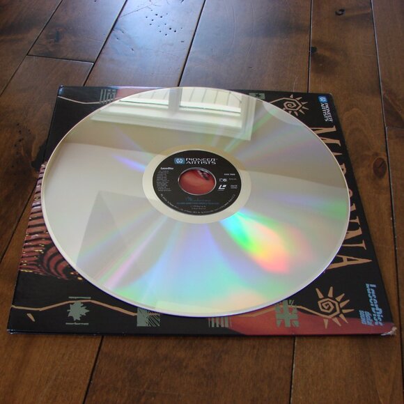 Madonna Blond Ambition World Tour Live Laserdisc 1990 Excellent!!! - Picture 9 of 12